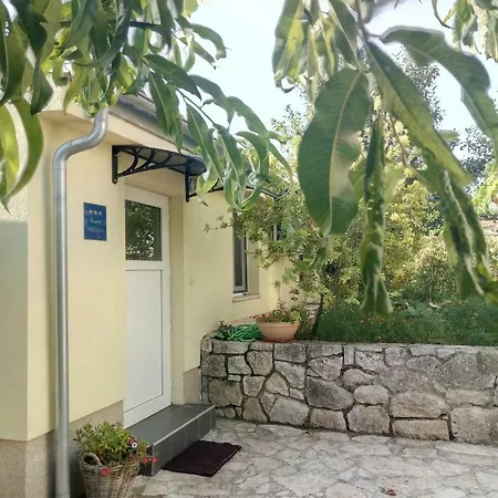 Apartman Vivian *